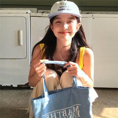 陪她一会儿